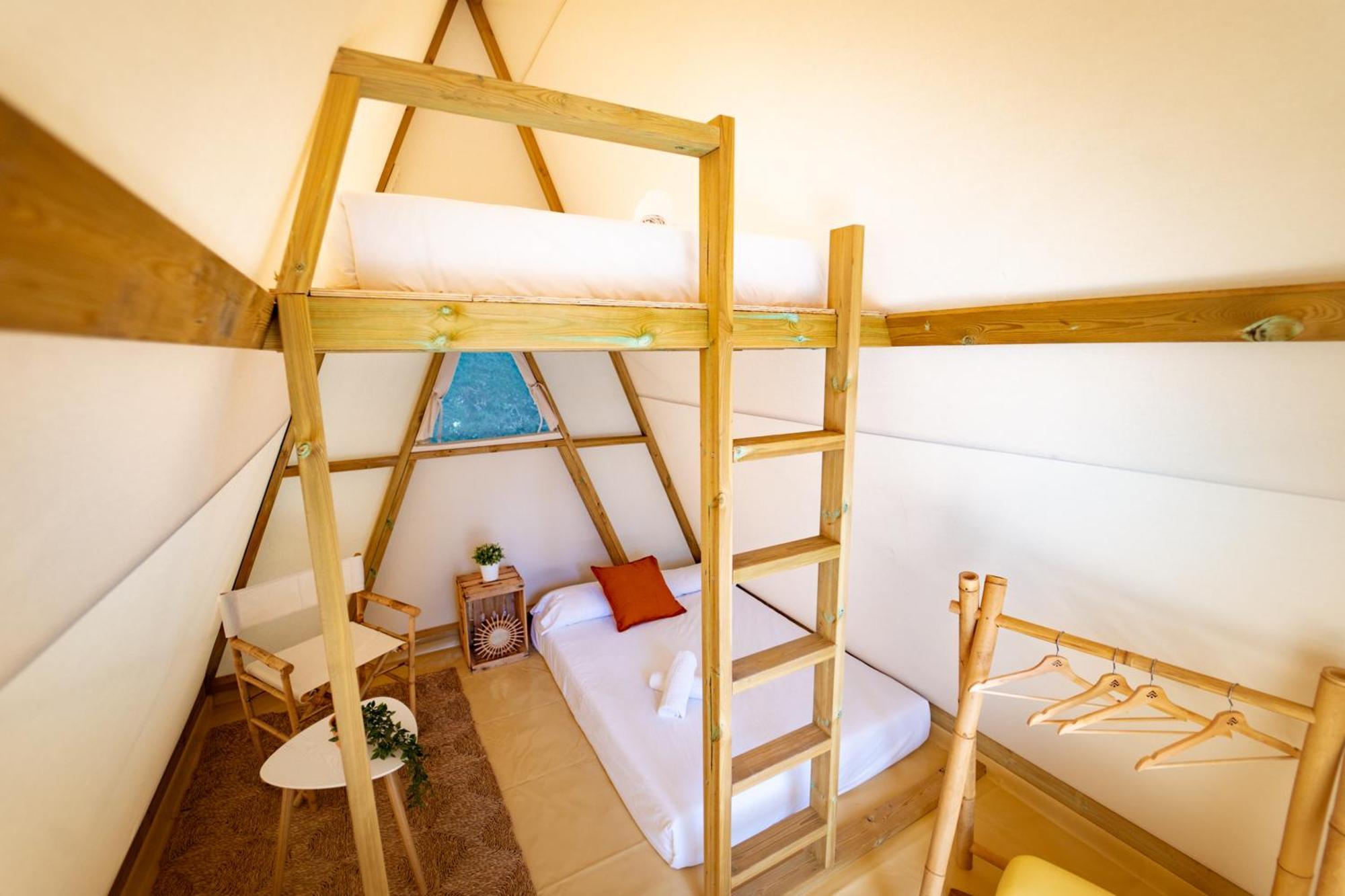 Hotel Kampaoh Mézos Zewnętrze zdjęcie